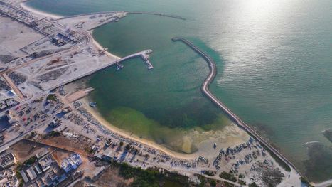 سلطنة عُمان تعلن تعرض ميناء صلالة لهجوم بطائرتين مسيرتين