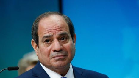 السيسي يلتقي حفتر ونجليه والبرهان في قصر العلمين.. رسائل لمن؟
