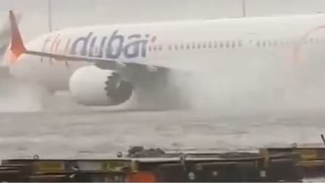 الأمطار الغزيرة تغرق الإمارات.. إرباك في مطار دبي وإلغاء رحلات (شاهد)