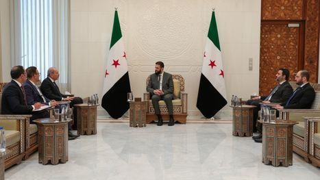 الصفدي يجتمع مع الشرع والشيباني في دمشق.. ما محاور ...