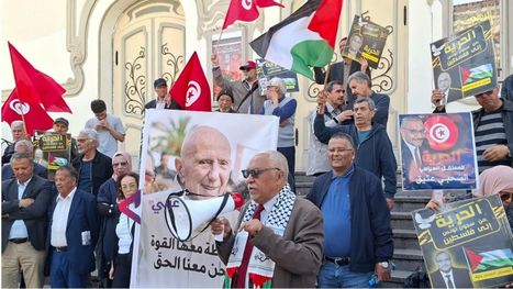 تظاهرة لعائلات المعتقلين السياسيين بتونس: 