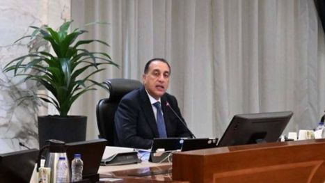 مصر ترفع الحد الأدنى للأجور.. وزيادات استثنائية للمعلمين والقطاع الطبي