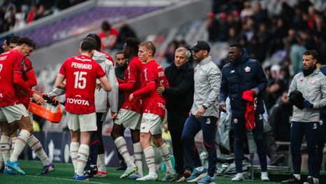 ليل يكتسح تولوز برباعية ويعزز مركزه الثالث في الدوري الفرنسي