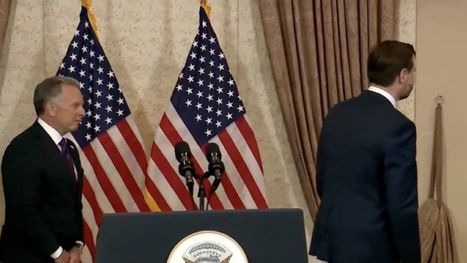 دي فانس يغادر إسلام آباد.. ويوضح أسباب انهيار المفاوضات