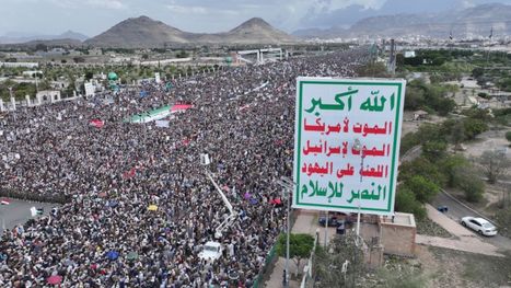 جماعة الحوثي تلوح بحرب إقليمية واسعة.. في هذه الحالة