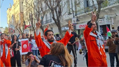 وقفة في تونس تطالب بالحرية للأسرى الفلسطينيين وترفض قانون الإعدام (شاهد)