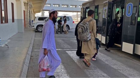 أفغانستان تدعو مواطنيها العالقين في قطر إلى العودة لبلدهم بـ