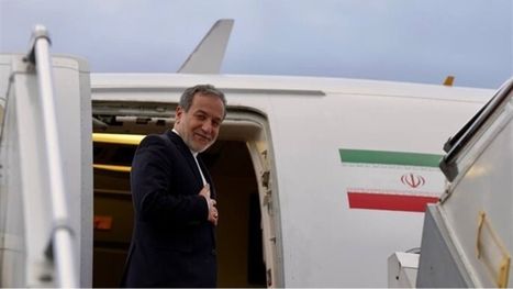وفدا إيران وأمريكا في باكستان.. واستمرار التوتر بمضيق هرمز