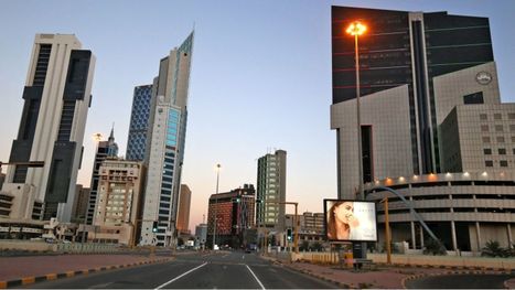 الكويت تطلب من مواطنيها التزام بيوتهم مع اقتراب انتهاء مهلة ترامب
