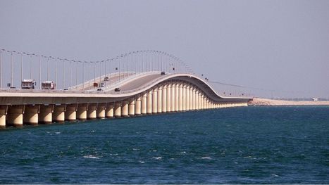 السعودية تعلن إغلاق جسر الملك فهد مع البحرين 