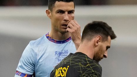 رونالدو يفاجئ ميسي بتعليق على منشور اعتزاله الدولي.. ماذا قال؟