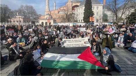اعتصام مناصر لفلسطين يدخل يومه الـ11 في إسطنبول.. ودعوات لمظاهرة حاشدة