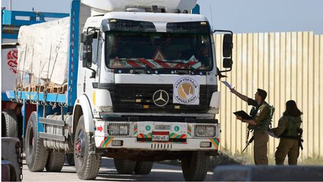 الاحتلال يعيد فتح معبر كرم أبو سالم لإدخال المساعدات إلى غزة