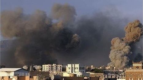 حماس وحزب الله يدينان العدوان الإسرائيلي على ميناء الحديدة في اليمن حماس وحزب الله يدينان العدوان الإسرائيلي على ميناء الحديدة في اليمن