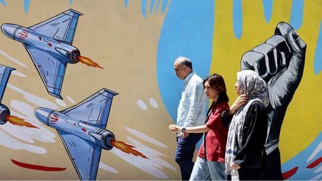 ترامب يلوح بضربة جديدة على إيران.. وطهران تهدد برد قاس