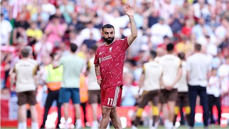 محمد صلاح يودع ليفربول بالدموع في ليلة مؤثرة على ملعب آنفيلد