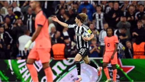 برشلونة ينافس بايرن ميونيخ على ضم مهاجم إنجليزي