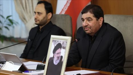 مستشار المرشد الإيراني يتهم دولا خليجية بـ