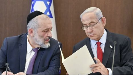 كاتب إسرائيلي: نتنياهو ودرعي يوقعان شهادة وفاة "إسرائيل"