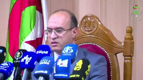 السجن 7 سنوات لصانعي محتوى بالجزائر بتهمة "تدنيس ا