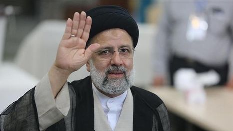 من كان على متن الطائرة مع الرئيس الإيراني؟.. أنباء مقلقة بشأن مصيرهم
