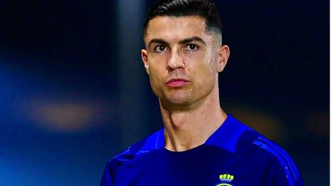 أكثر اللاعبين تسجيلاً للأهداف بتاريخ كرة القدم (إنفوغراف)