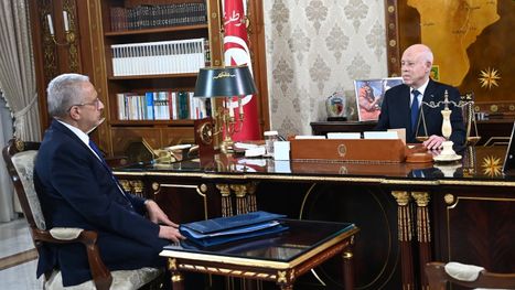 سعيد يتهم مجهولين بتدمير القطاع الصحي في تونس