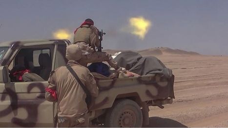 القوات الحكومية تعلن التقدم في جنوب تعز.. وهجوم للحوثيين قرب باب المندب