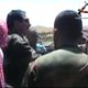 ضابط سوري يوخ جنوده - يوتيوب