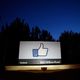 اعلن موقع فيسبوك للتواصل الاجتماعي تشديد معركته ضد الجهات التي تعرض خدمات مدفوعة لزيادة عدد نقرات ال
