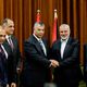 مدير المخابرات المصرية مع رئيس المكتب السياسي لحركة حماس إسماعيل هنية- جيتي