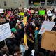 جانب من الاحتجاجات ضد قرارات ترامب مطار جون كينيدي