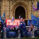 معارضون لخروج بريطانيا من الاتحاد الأوروبي يتظاهرون أمام البرلمان - جيتي
