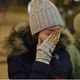 متظاهرة أوكرانية تبكي بعد عرض فيلم الميدان في كييف - يوتيوب