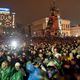 آلاف الأوكرانيين يحتفلون بخلع الرئيس - أ ف ب