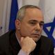 قال وزير شؤون الاستخبارات الإسرائيلي، يوفال شتاينيتس، الأحد، إن "فرض العقوبات على إيران وإدخال تعديل