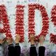 في نهاية العام 2014 كان عدد الاشخاص المصابين بفيروس الايدز او بالمرض في الصين يصل الى 501 الف شخص بح