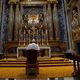 البابا فرانسيس يصلي لانتهاء ازمة كورونا تويتر