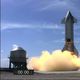 النموذج الأوليّ لصاروخ "ستارشيب" الفضائي العملاق "إس إن 10" الذي تطوّره شركة "سبايس إكس" الأميركية ق