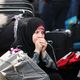 فلسطينية تنتظر السفر عبر معبر رفح - الأناضول