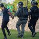 الشرطة الإسرائيلية تعتقل فلسطينيين في اللد  (الأناضول)