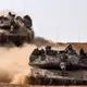 دبابات إسرائيلية  الحرب على غزة رفح- جيتي