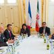وزير خرجية إيران جواد ظريف ووزر خارجية فرنسا لورانس فابيوس في مافاوضات جنيف 27/6/2015 - اف ب
