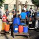 شح المياه يزيد معاناة سكان مدينة حلب - شح المياه يزيد معاناة سكان مدينة حلب  (7)