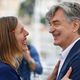 الممثل الألماني ويم ويندر يتبادل الضحكات مع زوجته دوناتا في برلين- جيتي