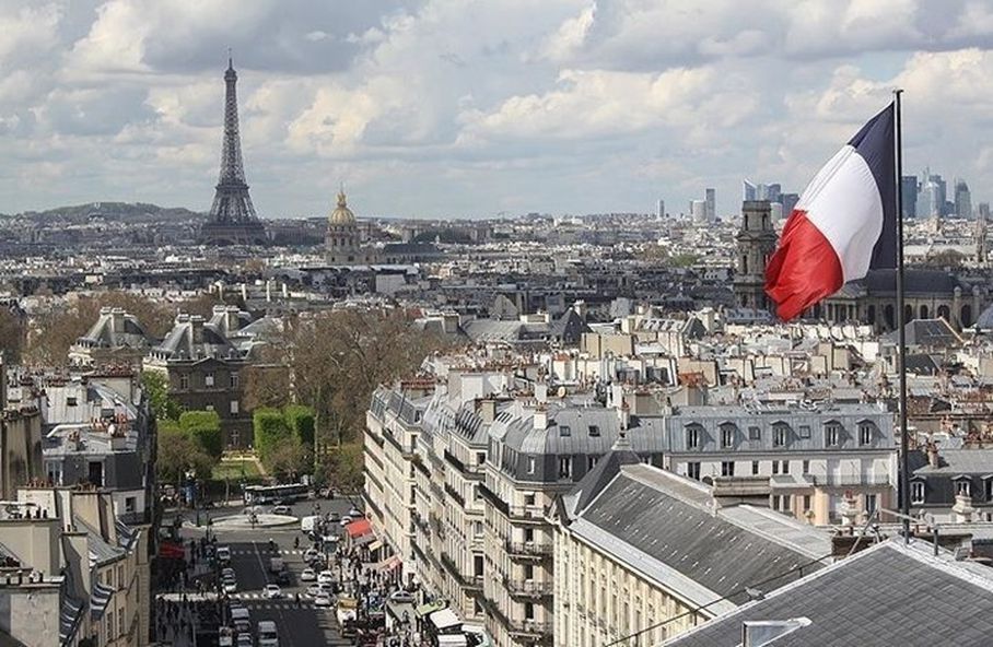 Une approche française pour inscrire le droit à l’avortement dans les dispositions de la Constitution…